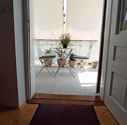 Laurel Center Appartement *