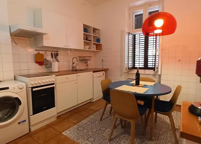 Laurel Center Appartement *