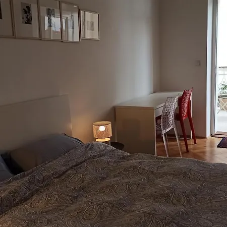 דירה Laurel Center