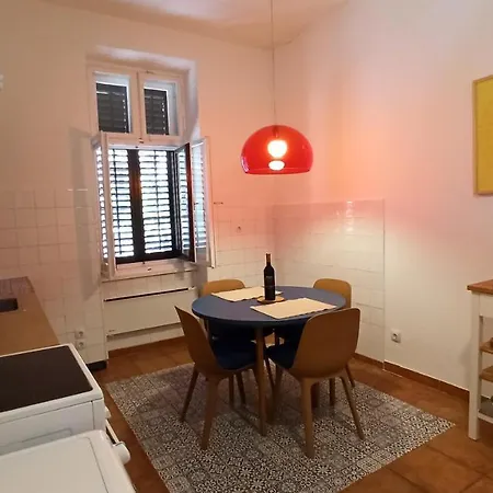 Laurel Center * אופטיה